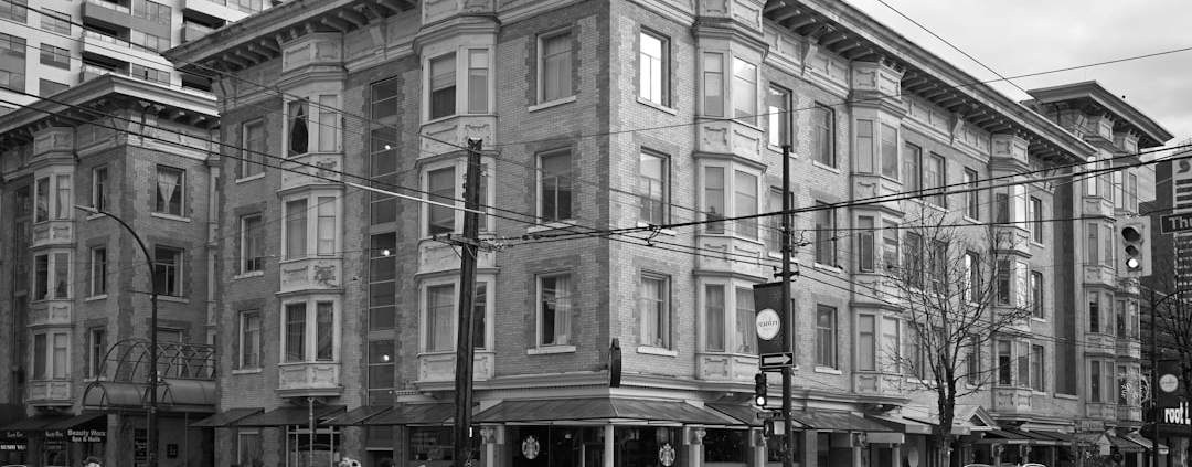 Vacuum glazing technology transforms heritage building retrofits